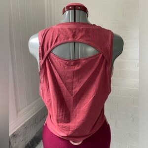 Lululemon top
